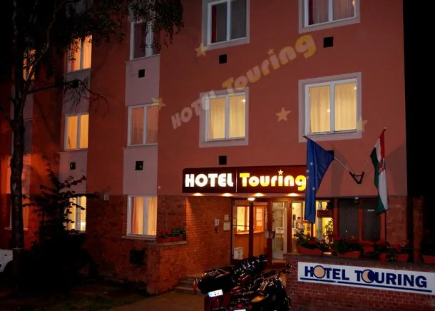 hotel touring 02