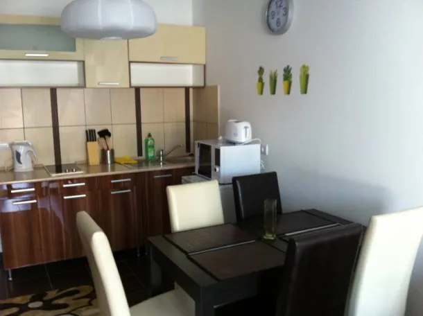 luxus apartman 4 szemelyes etkezo 03
