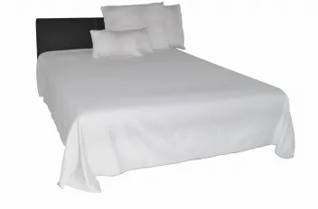 fekete bőr + fehér ágytakaró